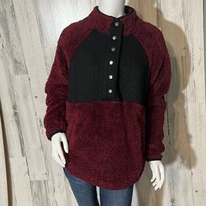 womens cute red sweater size M MAURICES